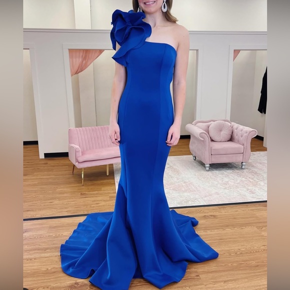 Jovani 63994 Royal Blue Evening Dress Sz 12 - altered 5’ 9” 150lbs, w/ bustle